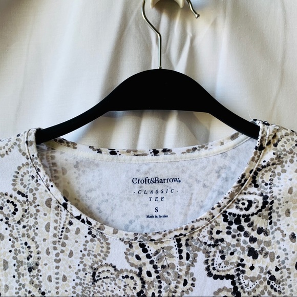 Women’s Crewneck Shirt - Picture 3 of 5